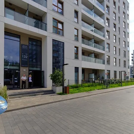 Hello Zajezdnia Wrzeszcz With Private Parking Апартаменты